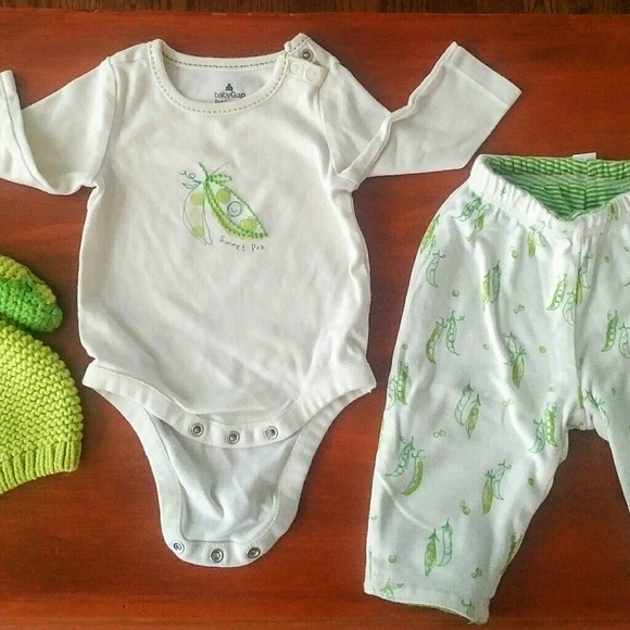 GAP Other - *SOLD* Baby Gap Sweet Pea outfit